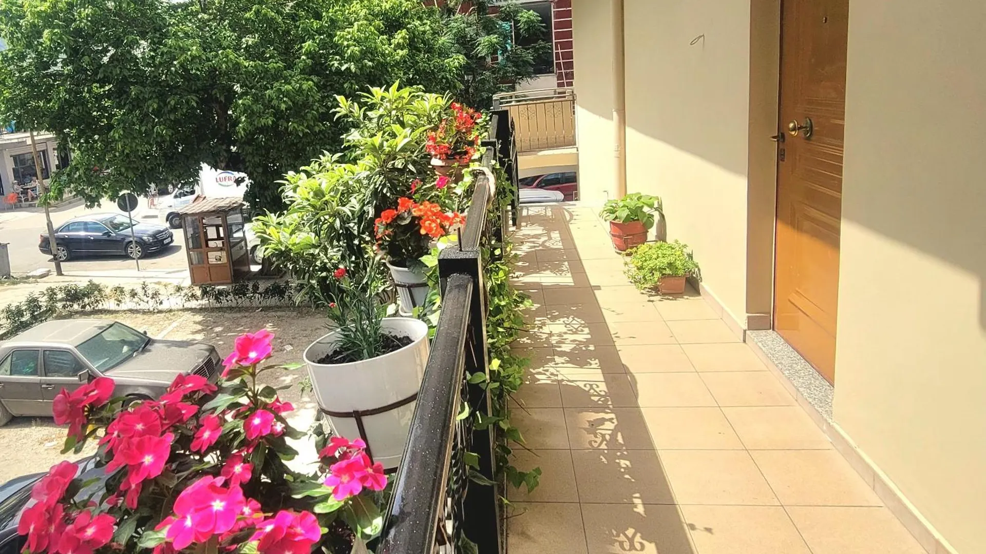 Geer Inn 1 Vlorë